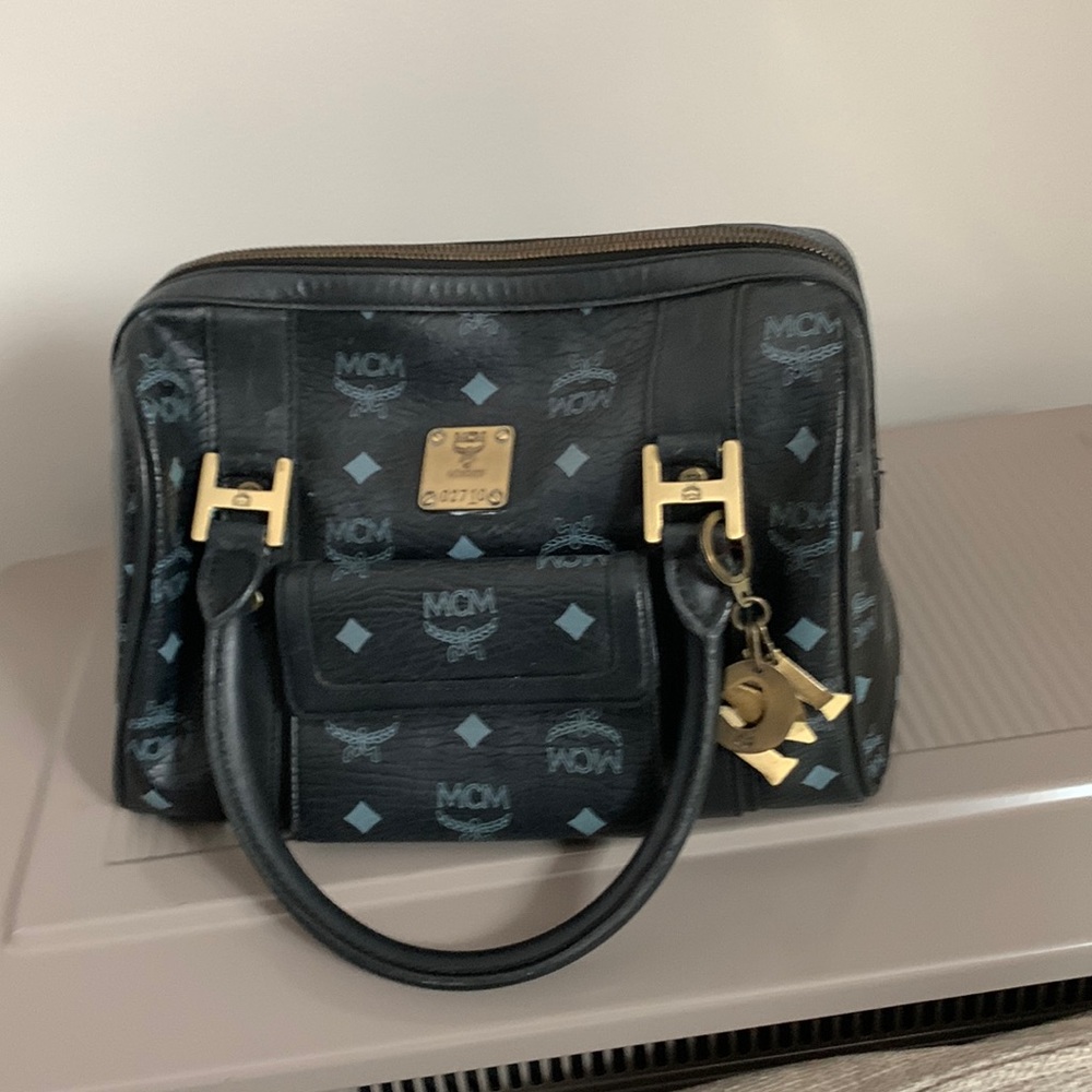 Authentic MCM Speedy 25 Black